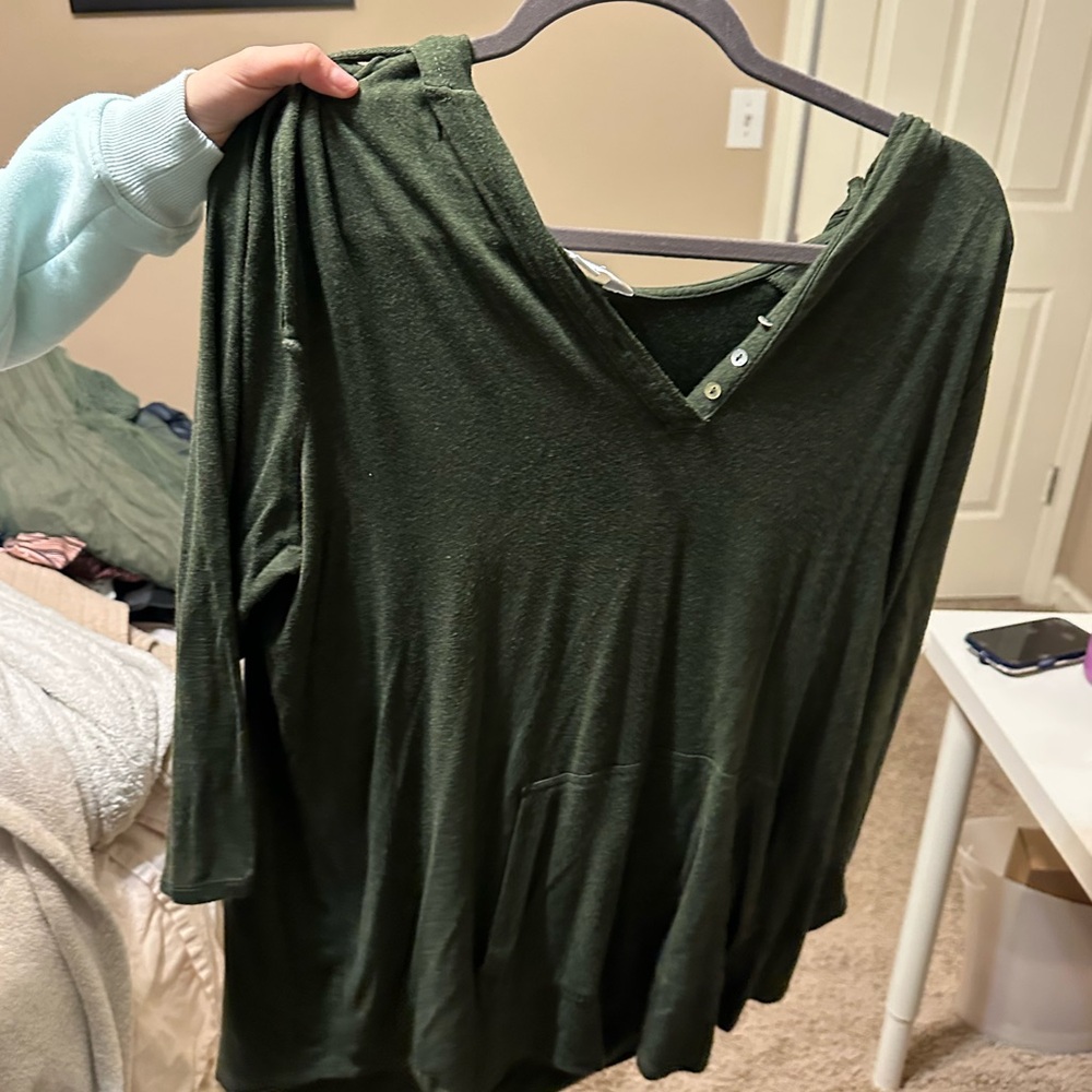 Market & Spruce Deep Green Button Down Shirt